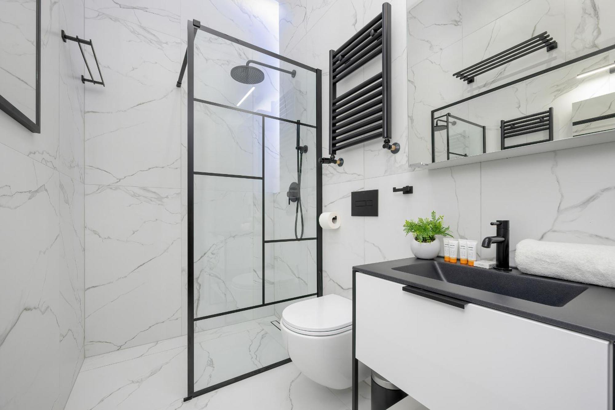 Exclusive Grey And Red Apartment In Warsaw Center By Noclegi Renters Zewnętrze zdjęcie