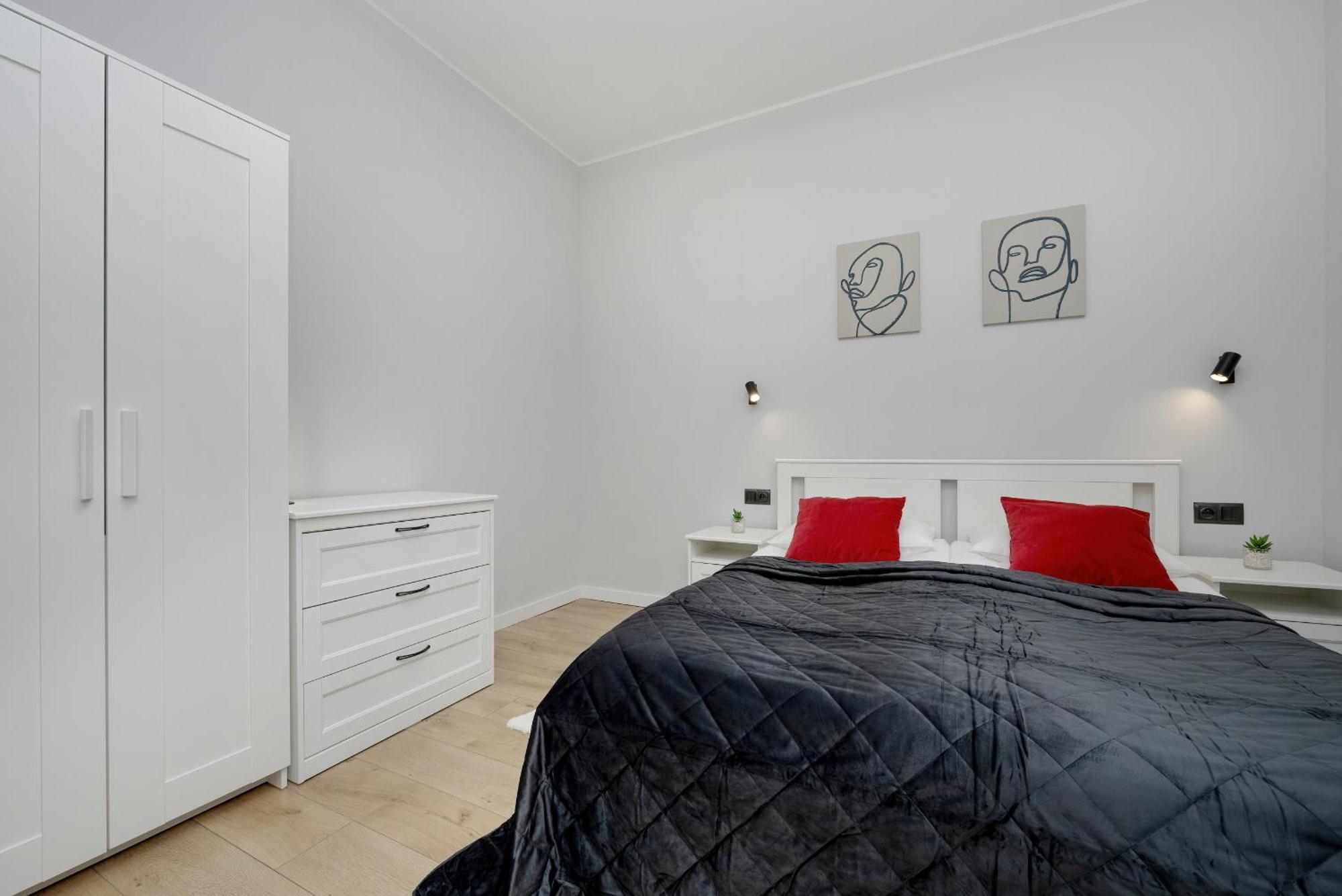 Exclusive Grey And Red Apartment In Warsaw Center By Noclegi Renters Zewnętrze zdjęcie